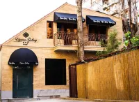 エリジウム ギャラリー ホテル のホテル