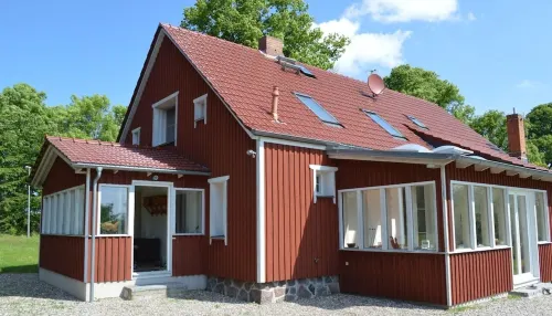 Cozy Swedish House with Fireplace, Sauna, Winter Gardens, Wlan New!!! Hotels in Biendorf