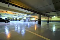 Instar Hotel Yangsan - parking
