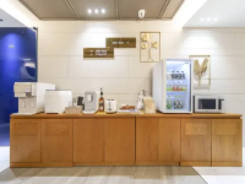 Pyeongtaek (Godeok) Sartoria Hotels in Pyeongtaek-si