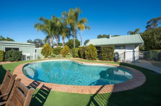 龍貓旅遊公園 欽奇利亞酒店