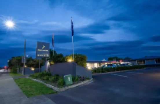 Frimley Lodge Motel