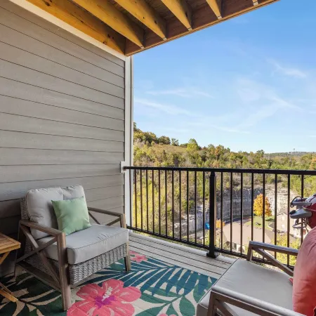 Crossroads Vistas - 3bdr Condo