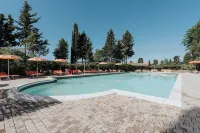 Hotiday Toscana Riparbella - Pools