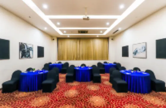 Lemon Tree Hotel, East Delhi Mall, Kaushambi