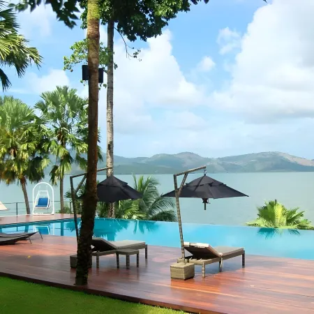 The Blue Sky Resort@Ranong