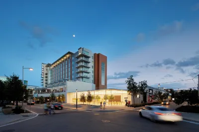 Archer Hotel Austin Hoteles cerca de Microelectronics Research Center Department of Electrical and Computer Engineering