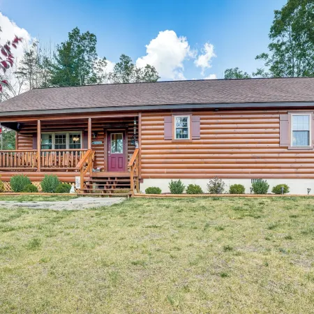 Secluded Mountain Cabin in Wardensville!