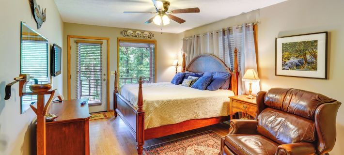 Flippin Home w/ Fire Pit: Walk to White River! Hotels in Marion County