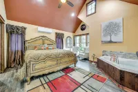Blissful Broken Bow Studio Fire Pit and Jacuzzi Tub - アパートメント