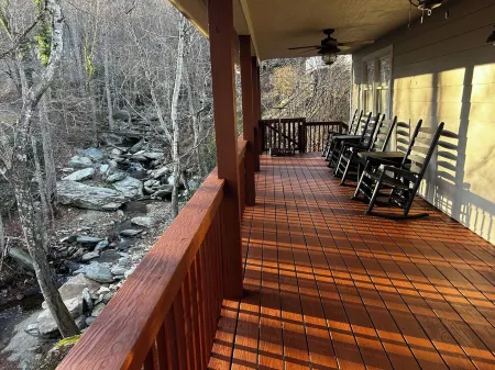 Relaxing retreat on Otter Falls with views of Grandfather Mountain.