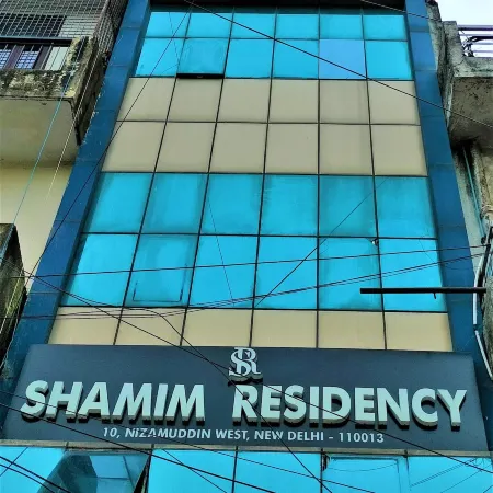 Shamim Residency Near Nizamuddin Dargah Отели рядом с достопримечательностью «Лоди Гарден»