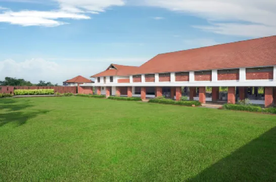 더 펀 사말리 리조트 다폴리, 메리어트 시리즈  호텔