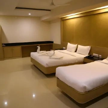 Hotel Varshan International