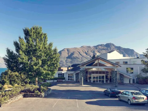 Mercure Queenstown Resort