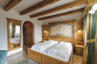 Sayonara Nature & Wellness Hotel Hotels in Siror