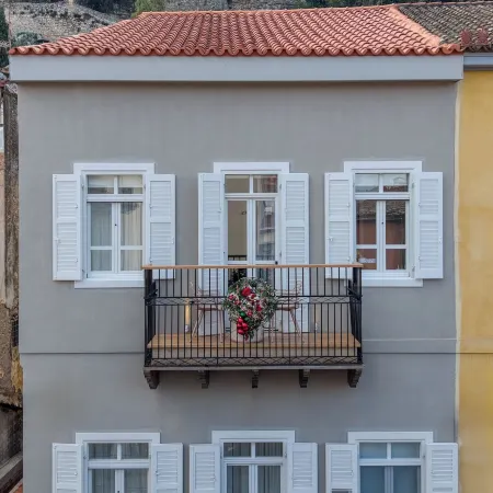 Nalia Suites