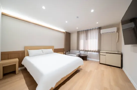 Buyeo Gudeorae 119 Beongil Motel - 汽車旅館