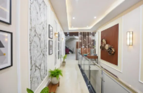 FabHotel Regal, Sector 78