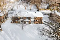 Modern 1BR Apt Near Lake & Downtown