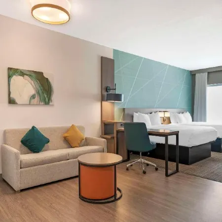 Comfort Suites Richmond East