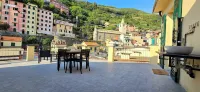 The Pirate's Penthouse- Bluchalet