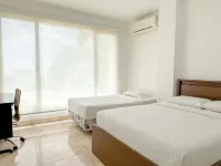 4-bedroom House in Manta with WiFi, AC. Security 24/7 Hotel di 