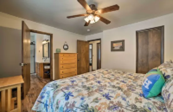 Houghton Lake Cottage Escape w/ Patio!