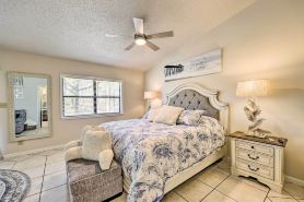 Private Pool Lakefront Home in Hot Springs!