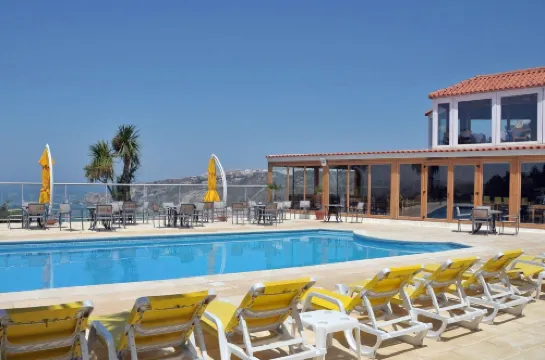 Miramar Hotel Spa & Apartments