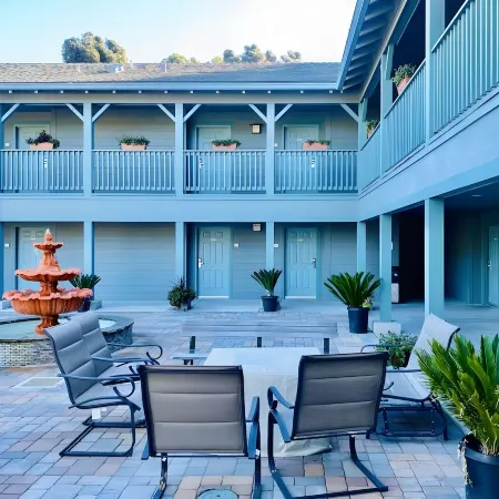 Morro Shores Inn and Suites