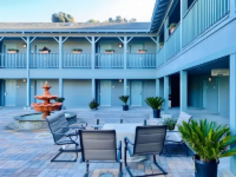 Morro Shores Inn and Suites