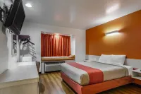 Motel 6 McAlester, OK