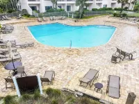 Beautiful Condo with Gorgeous Ocean Views from Balcony + Shared Pool & Free WiFi Hotels in Fernandina Beach