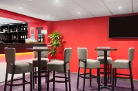 Ramada by Wyndham South Mimms M25 - bar
