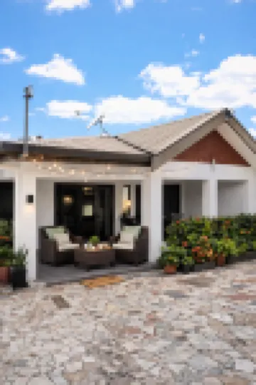 Nadi Airport B&B