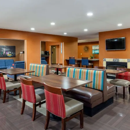 Comfort Inn Garner Clayton I-40