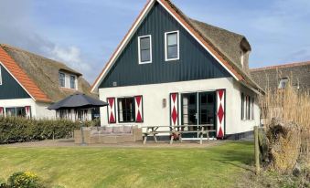 Villa in Callantsoog with Whirlpool and Beach