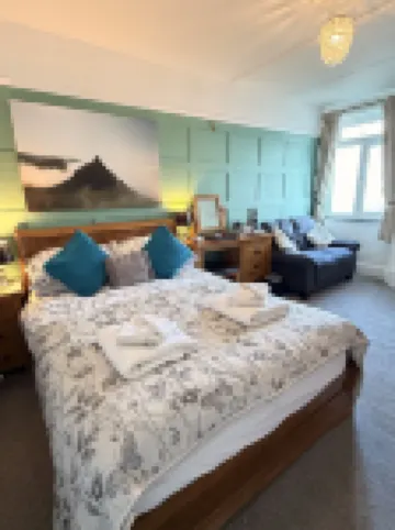 The North Cliff Hotel