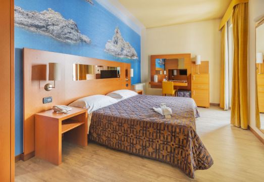 Hotel City Verona - Housity