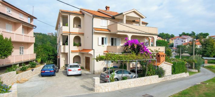 Apartments Mirjana V Ξενοδοχεία στην πόλη Lopar