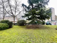 Appartement Design Porte de Paris avec parking Hôtels à : Sèvres