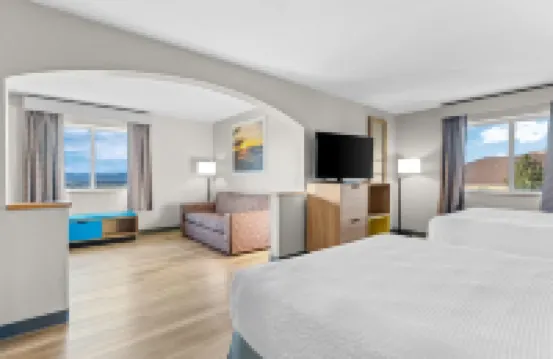 Days Inn & Suites by Wyndham Castle Rock