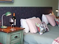 Las Bayas Home Suites Hotels in Esquel