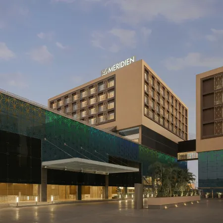 Le Meridien, Surat