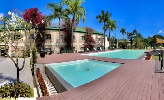 Luisita Central Park Hotel