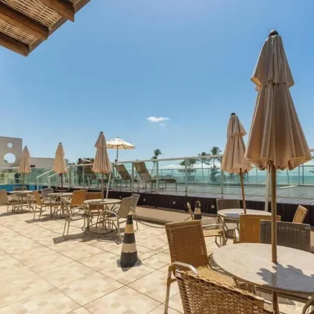 Condominium w/ Pool and Steps fr/ the Beach - Srcs