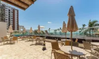 Condominium w/ Pool and Steps fr/ the Beach - Srcs