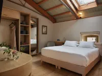 Domus Blanc Boutique Hotel