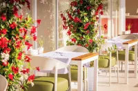 Valentino Resort - breakfast